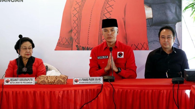Megawati didampingi Jokowi umumkan Ganjar jadi capres PDIP (dok Istimewa)