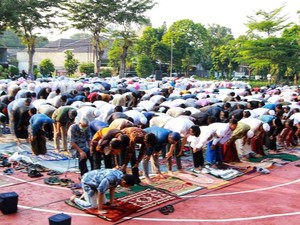 Tata Cara Salat Idul Fitri 2024, Berjemaah dan Sendirian