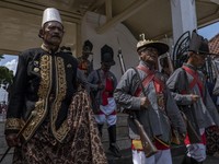Raja Terkaya RI Bagi-Bagi Duit Rp20 M, Agar Rakyat Tak Menderita