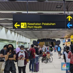 Mudik Naik Pesawat Mulai Sibuk, AirNav Pelototi Burung-Balon Udara