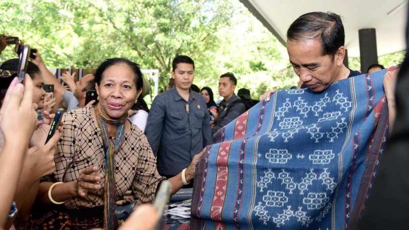 Presiden RI meninjau kesiapan Labuan Bajo menerima kehadiran para Kepala Negara/Kepala Pemerintahan dari negara-negara anggota ASEAN. (Instagram/Jokowi)