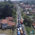 Foto Udara Macet Parah di Padang Panjang-Bukittinggi Sumbar