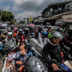 Arus Kendaraan Meningkat, Akses Keluar Puncak Bogor Ditutup Sementara