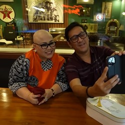 Tetap Kerja Walau Kanker, Kira-Kira Segini Biaya Kemo Nunung