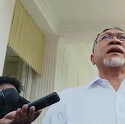 Temui Jokowi, Zulhas Klaim Sembako Tersedia Harga Terkendali