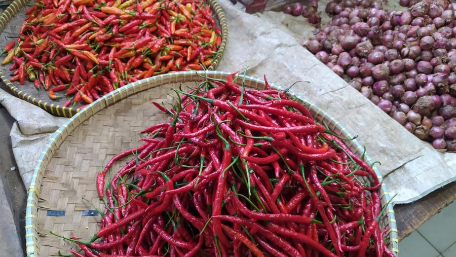 Pantauan harga sembako usai lebaran di pasar enjo jakarta timur. (²©²ÊÍøÕ¾/Martyasari Rizki)
