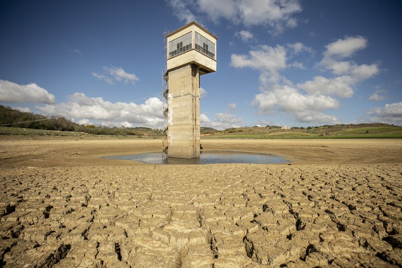 Pemandangan Lembah Chiba, yang menampung penyu air yang terancam kehilangan habitat alaminya akibat kekeringan di wilayah tersebut, di Nabeul, Tunisia pada 11 April 2023. (Yassine Gaidi/Anadolu Agency via Getty Images)