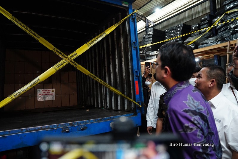 Penampakan terbaru gudang misterius di Tangerang, Banten yang digerebek Wamendag dan Novel Baswedan pertengahan April 2023. (Dok. Kemendag)