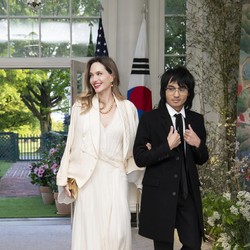 Angelina Jolie Dampingi Ibu Negara Korsel saat Dinner di AS