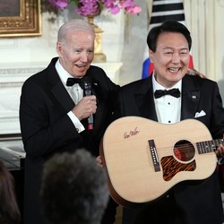 Presiden Korea Nyanyi American Pie di AS, Ini Maknanya