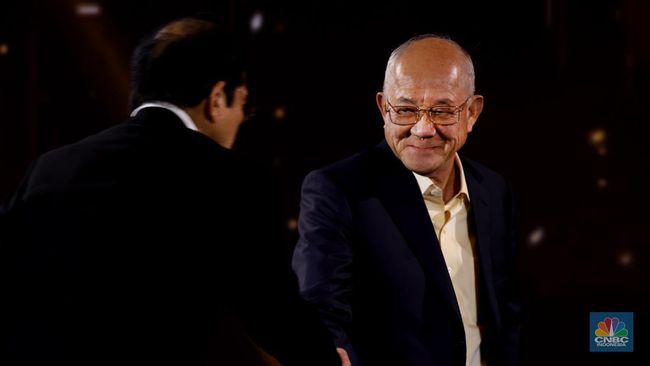 Low Tuck Kwong Kaya Raya, Ternyata ‘Dibantu’ Ratu Belanda