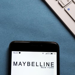 Maybelline Terancam Diboikot Warganet, Ada Apa?