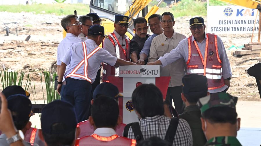 Pengembangan Stasiun Tanah Abang Dimulai