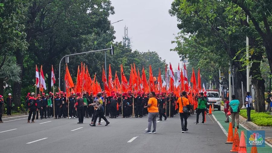 Demo buruh akan berlangsung di Jakarta, Senin (1/5/2023), guna memperingati hari buruh atau Mei Day. (CNBC Indonesia/Emir Yanwardhana)