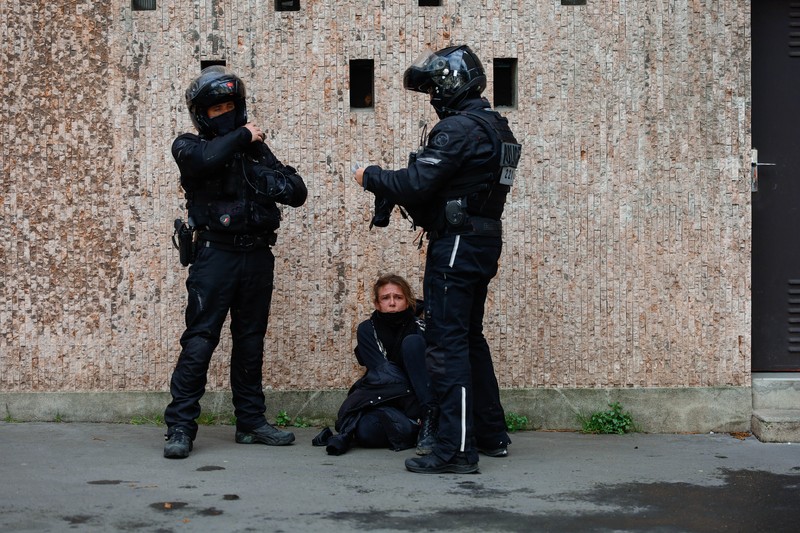 Demo memanas di Prancis. (Getty Images/Ameer Alhalbi)