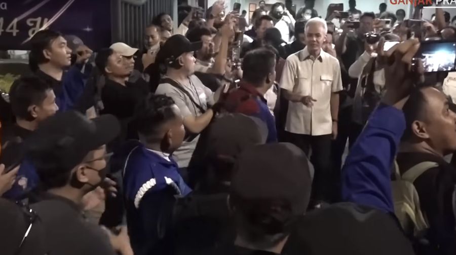 Ganjar Pranowo bertemu buruh. (Tangkapan layar youtube)