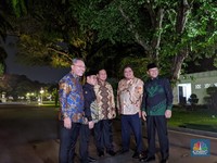 Ceramah Ekonomi 2,5 Jam Jokowi ke Mega-Prabowo & Bos Parpol