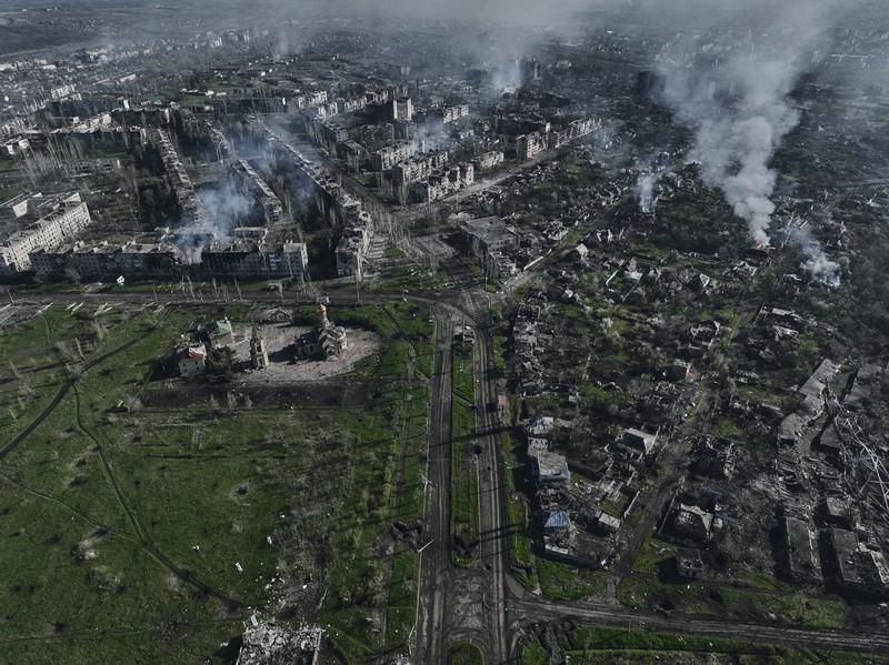 lebih dari 20.000 tentara Rusia tewas dan 80.000 lainnya terluka dalam lima bulan pertempuran di Ukraina timur, khususnya di Bakhmut. (AFP via Getty Images/DIMITAR DILKOFF) lebih dari 20.000 tentara Rusia tewas dan 80.000 lainnya terluka dalam lima bulan pertempuran di Ukraina timur, khususnya di Bakhmut. (AFP via Getty Images/DIMITAR DILKOFF))