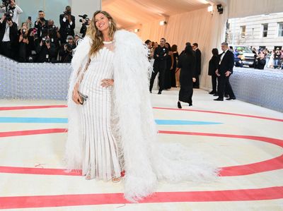 Wajah Artis Asli Tapi Palsu Beredar dI IG, Kenali Modus Penipuan Baru