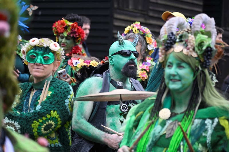 Peserta saat mengikuti parade 