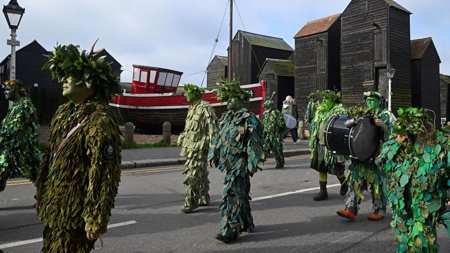 Peserta saat mengikuti parade 