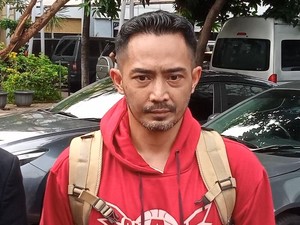 Hak Asuh Anak Jatuh ke Mantan Istri, Yama Carlos: Kasih Angin Dulu