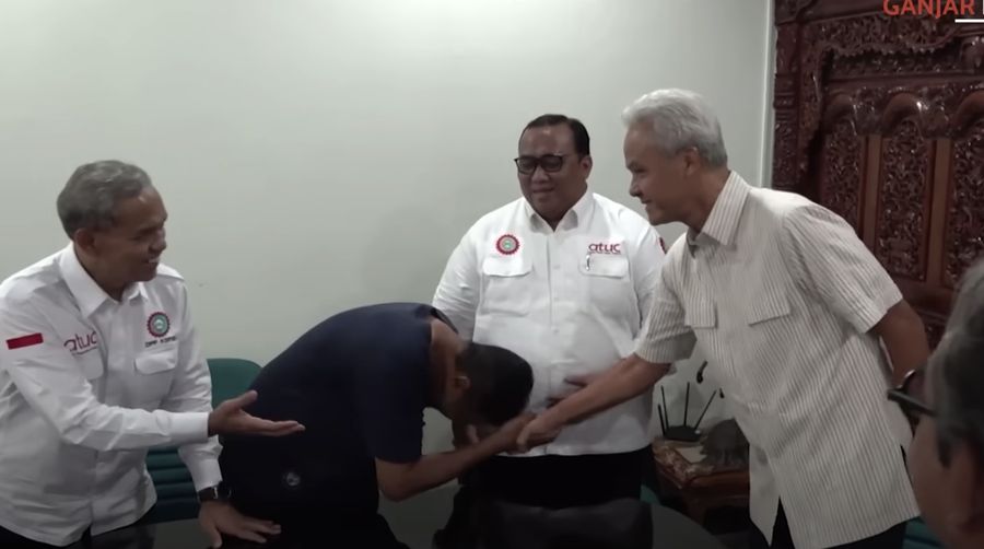 Ganjar Pranowo bertemu buruh. (Tangkapan layar youtube)