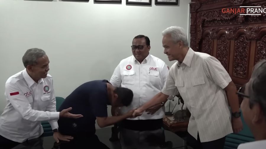 Ganjar Pranowo bertemu buruh. (Tangkapan layar youtube)