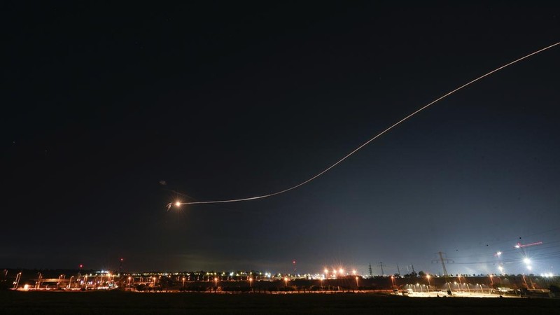 Jet-jet Israel menghantam sasaran di Jalur Gaza, Rabu (3/5/2023) waktu setempat. (Anadolu Agency via Getty Images)