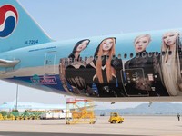 Daebak! Wajah BLACKPINK Terpampang di Pesawat Korean Air