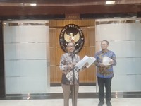Top! Ada Polisi hingga Faisal Basri di Tim Satgas Mahfud MD