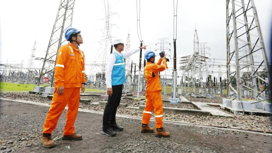 PLN terus bekerja keras untuk memastikan pasokan listrik bagi masyarakat. (Dok. PLN (Persero))