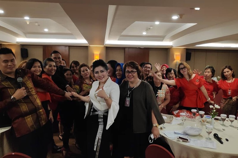 Profil Swita Glorite Supit yang ditetapkan sebagai terpidana kasus pemalsuan polis PT Asuransi Jiwa Sinarmas MSIG (LIFE). (Tangkapan layar instagram @switagloritesupit) Profil Swita Glorite Supit yang ditetapkan sebagai terpidana kasus pemalsuan polis PT Asuransi Jiwa Sinarmas MSIG (LIFE). (Tangkapan layar instagram @switagloritesupit)