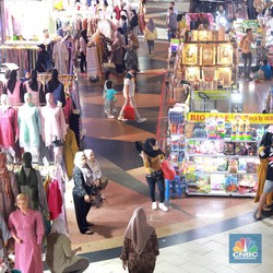 Tanpa THR, Jajan Orang RI Saat Cuti Bersama Tak Kayak Lebaran