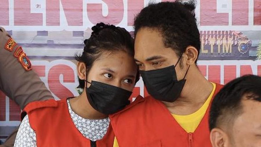 Zulfani Pasha dan sang istri saat ditemui di Polres Belitung. (Dok: Istimewa via detikcom)