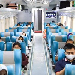RI Resmi Bebaskan Pemakaian Masker, Ini Tanggapan PT KAI..