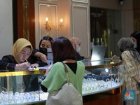 Harga Emas Pegadaian Melandai, Pemiliknya Kurban Perasaan?
