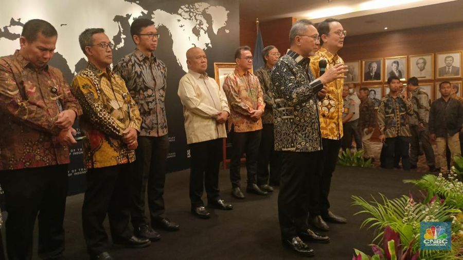 Mendag Zulkifli Hasan menjelaskan perkembangan polemik utang pemerintah Rp344 miliar ke peritel modern.