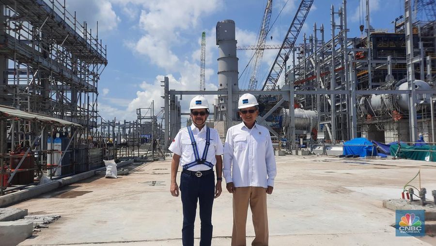 PT Freeport Indonesia (PTFI) saat ini tengah membangun pabrik pengolahan tembaga di Kawasan Industri Java Integrated Industrial & Port Estate (JIIPE), Kecamatan Manyar, Kabupaten Gresik, Jawa Timur. (CNBC Indonesia/Firda Dwi Muliawati