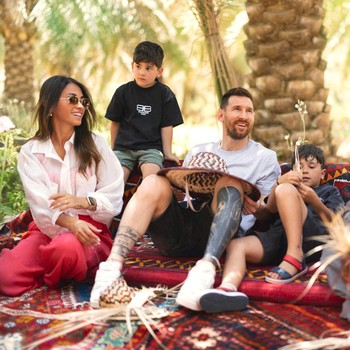 Gaya Lionel Messi Liburan di Arab Saudi Saat PSG Kalah