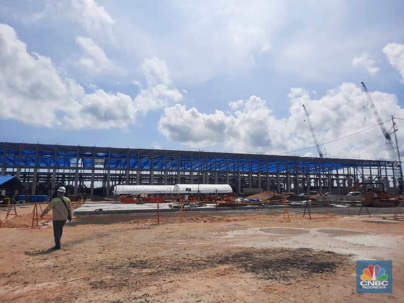 PT Freeport Indonesia (PTFI) saat ini tengah membangun pabrik pengolahan tembaga di Kawasan Industri Java Integrated Industrial & Port Estate (JIIPE), Kecamatan Manyar, Kabupaten Gresik, Jawa Timur. PT Freeport Indonesia (PTFI) saat ini tengah membangun pabrik pengolahan tembaga di Kawasan Industri Java Integrated Industrial & Port Estate (JIIPE), Kecamatan Manyar, Kabupaten Gresik, Jawa Timur. (CNBC Indonesia/Firda Dwi Muliawati