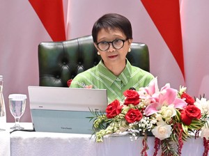 Kamboja Minat Beli Helikopter dan Senjata Buatan RI