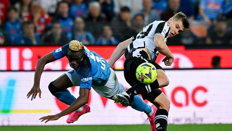 Napoli keluar sebagai juara Liga Italia 2022/2023. Napoli mengunci scudetto usai bermain imbang 1-1 melawan Udinese. (Getty Images/MB Media)
