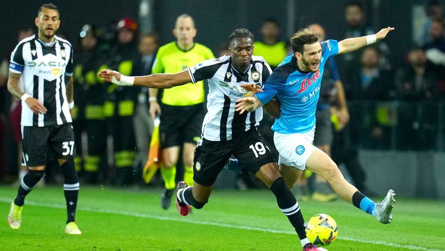 Napoli keluar sebagai juara Liga Italia 2022/2023. Napoli mengunci scudetto usai bermain imbang 1-1 melawan Udinese. (Getty Images/MB Media)