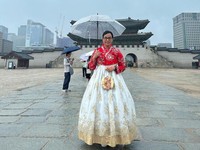 Bak Drakor, Begini Potret Sri Mulyani Pakai Hanbook di Korsel