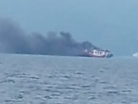 Detik-detik Kapal Feri KMP Royce 1 Terbakar, Penumpang Panik