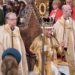 Penobatan Bersejarah Raja Charles III , Ada Pangeran Harry?