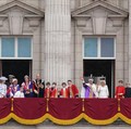 Ke Mana Pangeran Harry, Kok Tak Terlihat di Balkon Istana?