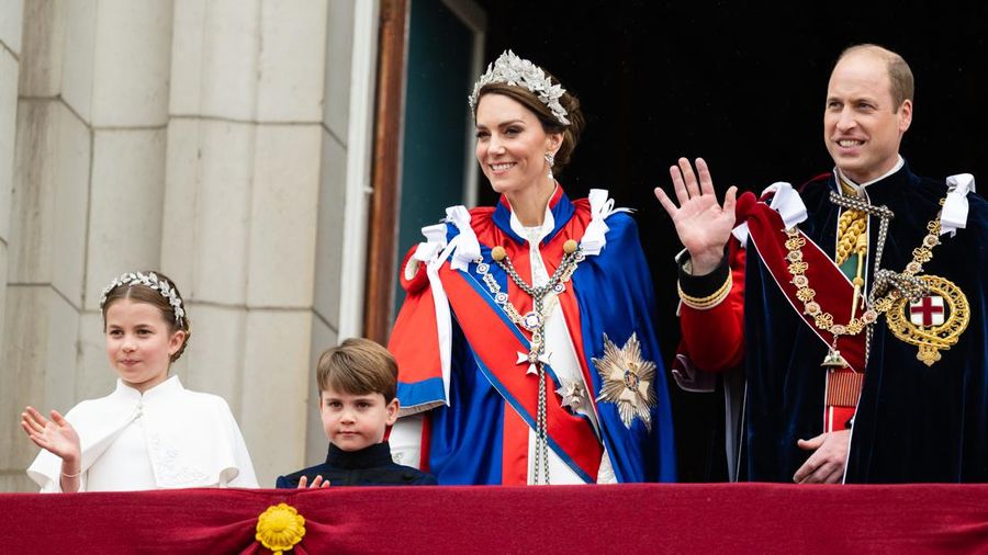 Pangeran William dan Kate Middleton saat menghadiri penobatan Raja Charles III di London, INggris (6/5/2023). (Samir Hussein/WireImage)
