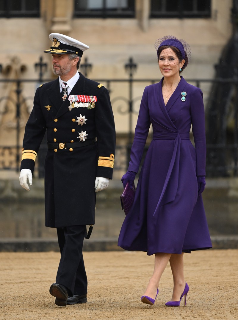 Raja Philippe dari Belgia dan Ratu Mathilde dari Belgia tiba di Westminster Abbey untuk Penobatan Raja Charles III dan Ratu Camilla pada 06 Mei 2023 di London, Inggris. (WireImage/Karwai Tang) Raja Philippe dari Belgia dan Ratu Mathilde dari Belgia tiba di Westminster Abbey untuk Penobatan Raja Charles III dan Ratu Camilla pada 06 Mei 2023 di London, Inggris. (WireImage/Karwai Tang)